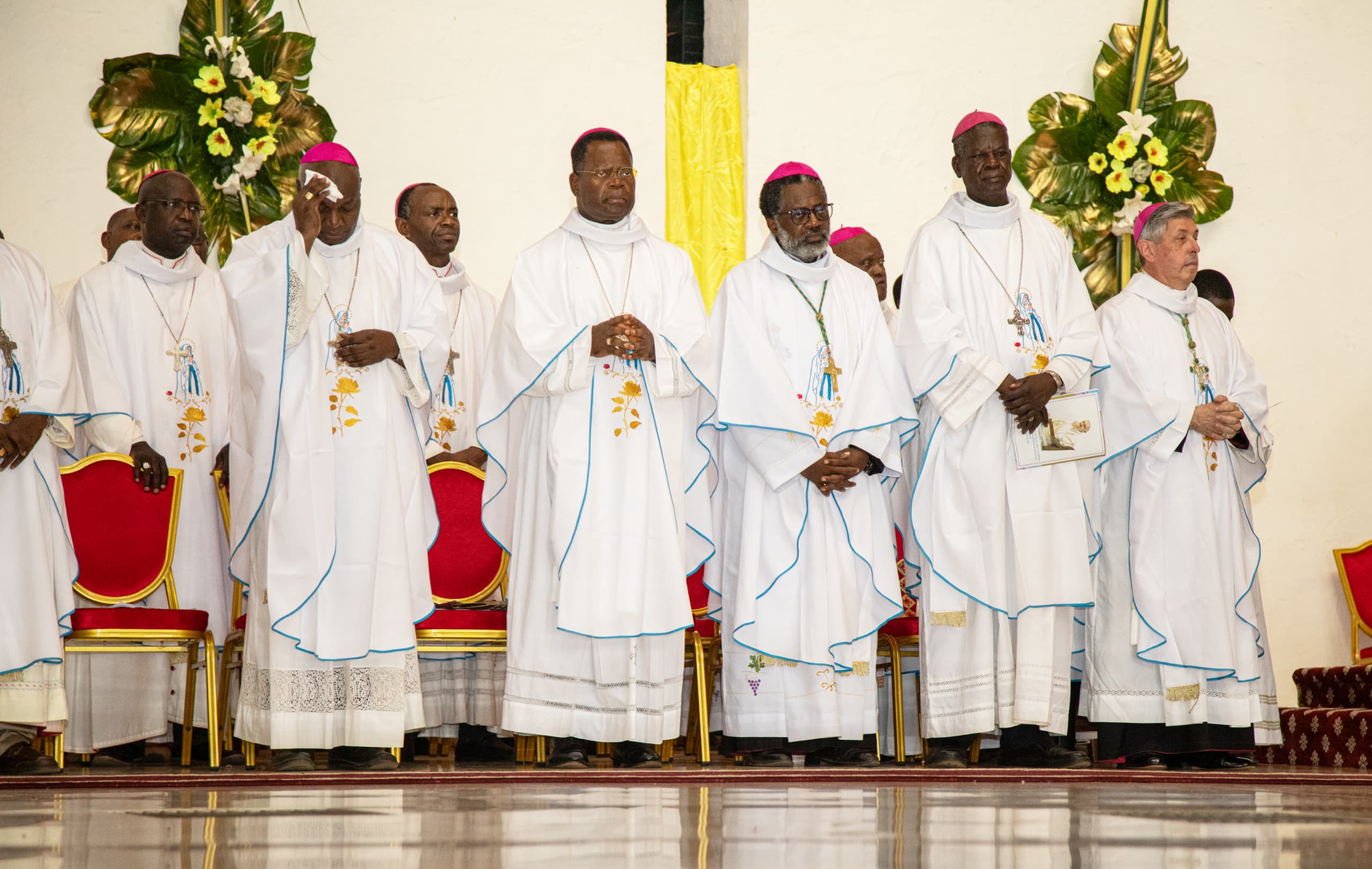“Give Back to Our Pope His Health”